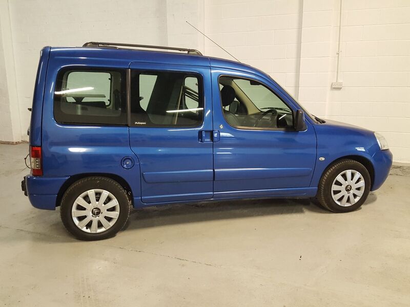 View CITROEN BERLINGO HDI MULTISPACE DESIRE E4 Campervan