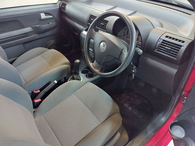 VOLKSWAGEN FOX