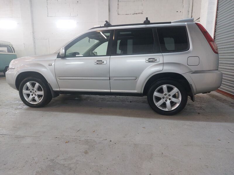 View NISSAN X-TRAIL DCI COLUMBIA