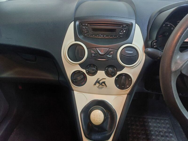 FORD KA