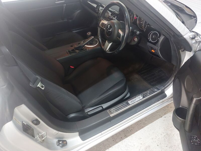 MAZDA MX-5