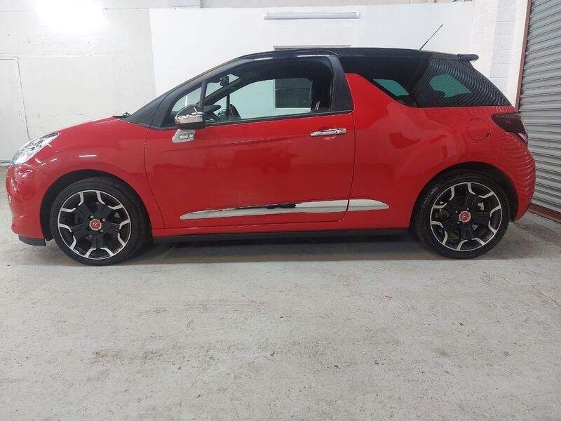 View CITROEN DS3 THP DSPORT PLUS