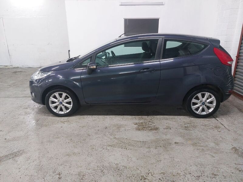 FORD FIESTA