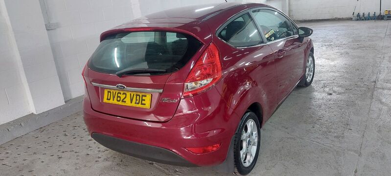 FORD FIESTA